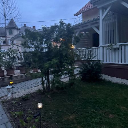 Szem-S Vendeghaz Hotell Balatonszárszó Exteriör bild