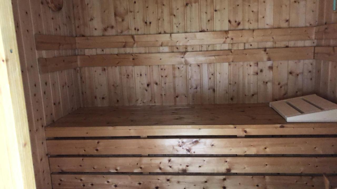 Szem-S Vendeghaz Hotell Balatonszárszó Exteriör bild